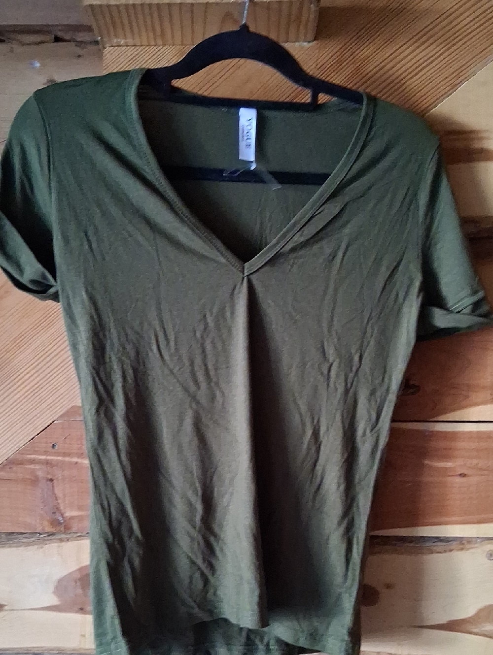 NWOT Womens Vogue Olive Green V-Neck Short Sleeve Top
